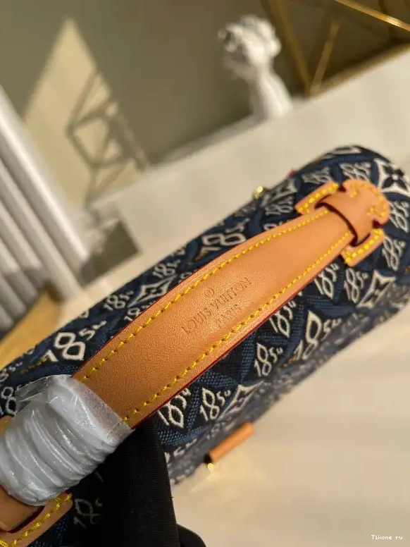 Affordable SINCE 1854 VUITTON POCHETTE LOUIS MÉTIS 0524